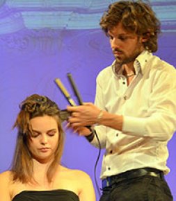 Formation Une section coiffure à l'Elysées Marbeuf