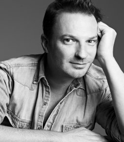 Coiffeurs/Franchises Damien Boissinot, nouvel Hairstylist de René Furterer