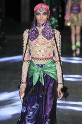 DÉFILÉS Manish Arora