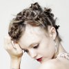 Attaches et tresses les mini-macarons