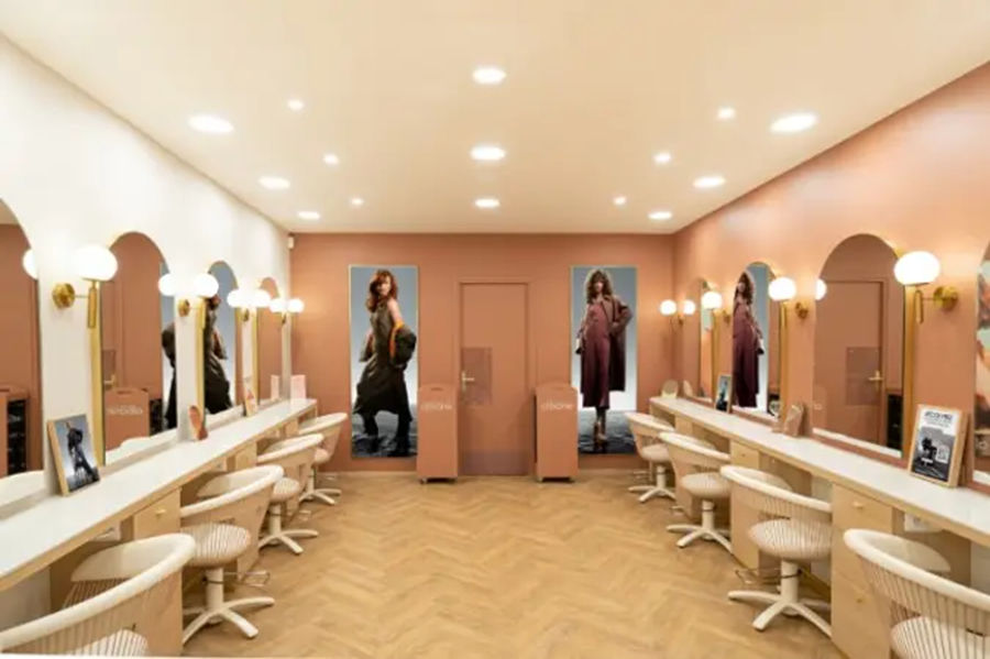 Franchise de coiffure en France : avantages, limites et exemples d’enseignes majeures