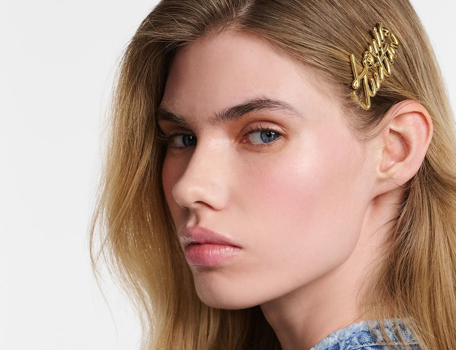 Les accessoires pour cheveux : l’alliance parfaite entre style, qualité et raffinement