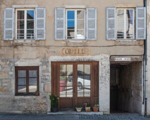 coiffeur village en région